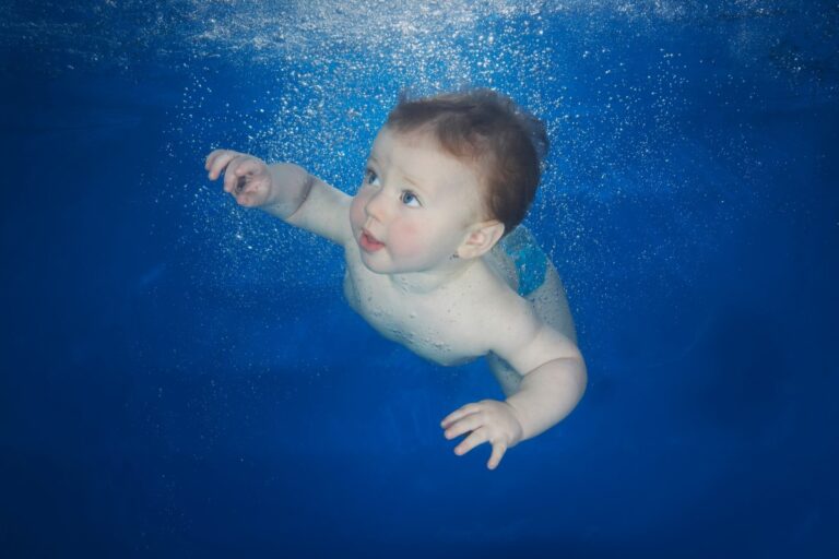 7 Bath Time Activities to Condition Your Baby for the Water