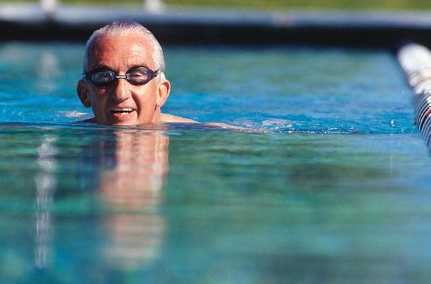 swimming-for-senior-citizens-prevents-falls-aquamobile