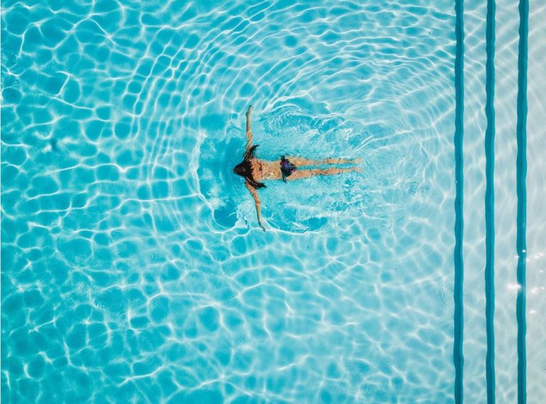 Make Swimming Fun with These 5 Tips | AquaMobile